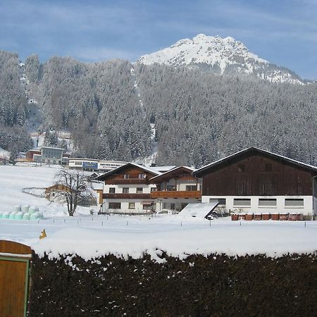 Gasthaus Haus Bergheimat - Familie Oberacher Fulpmes Exterior foto