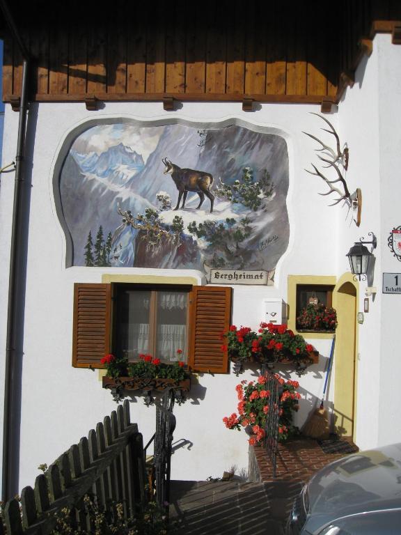 Gasthaus Haus Bergheimat - Familie Oberacher Fulpmes Exterior foto